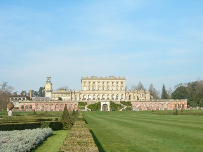 cliveden_house_viewed_from_gardens