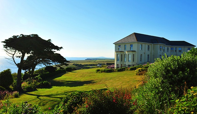 20+ Pet-Friendly Holidays For Only £250
