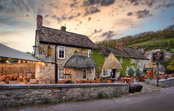 petspyjamas-dog-friendly-travel-masons-arms