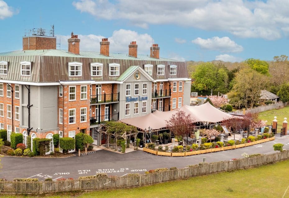 dog-friendly balmer lawn hotel