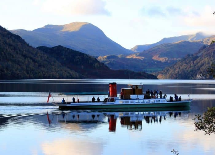 petspyjamas-dog-friendly-travel-the-ullswater-steamer