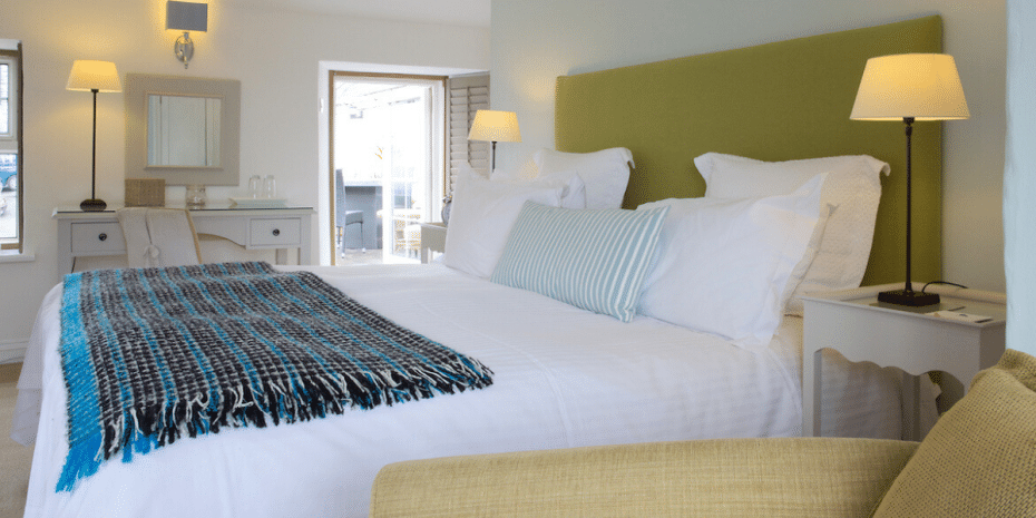dog-friendly the lugger hotel