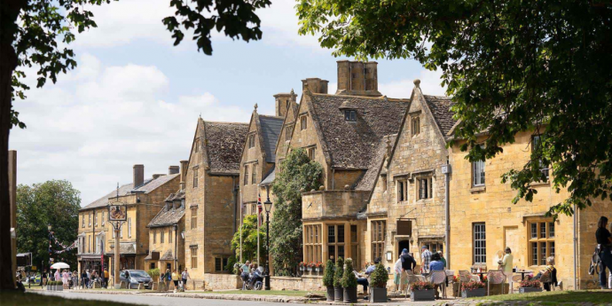 Dog-Friendly Lygon Arms Hotel