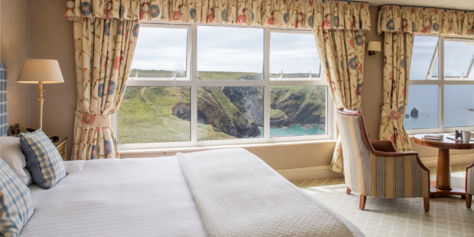 Dog-Friendly Mullion Cove Hotel