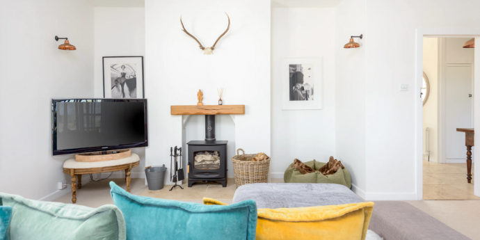 Pinkmead Dog-Friendly Cottage