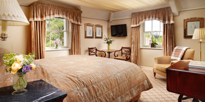 Dog-Friendly Summer Lodge Country House Hotel
