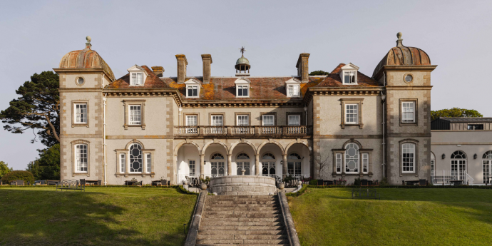Dog-Friendly Fowey Hall