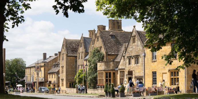 Dog-friendly Lygon Arms