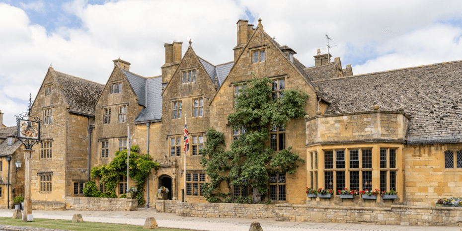 dog friendly lygon arms