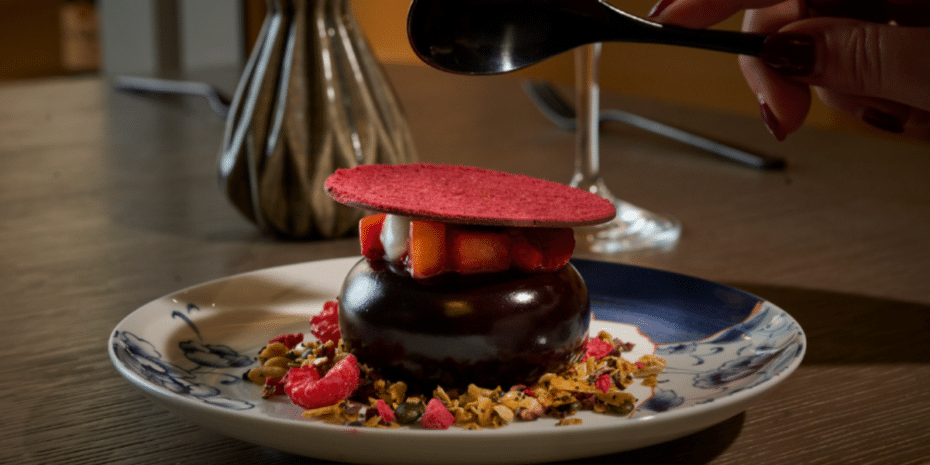 dog friendly Pan Pacific Restaurants