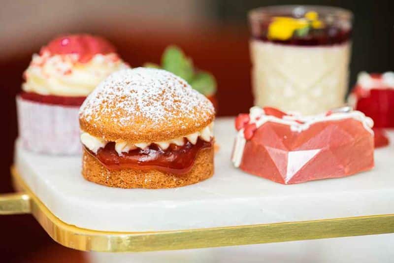 dog-friendly afternoon tea relais henley