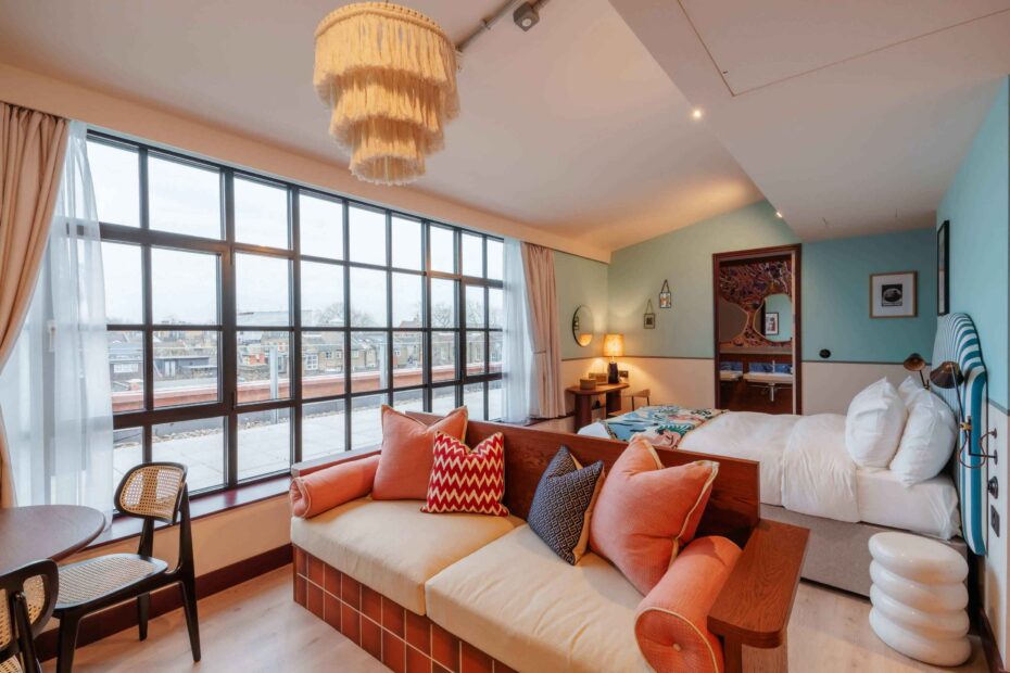 room2 chiswick