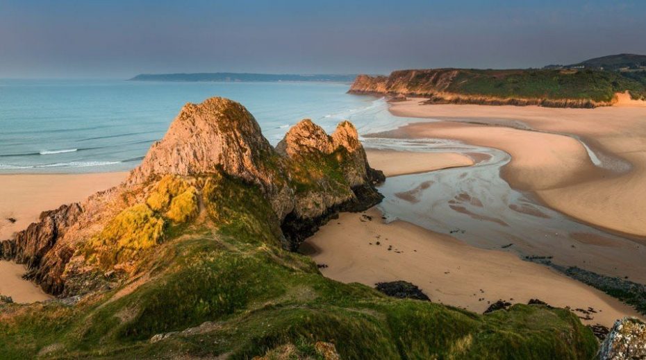 Three cliffs bay - dog friendly beaches uk - pets pyjamas